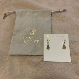 Kendra Scott Clove Huggie Earrings, Gold/Gray